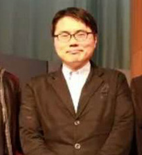 黄亮牧师